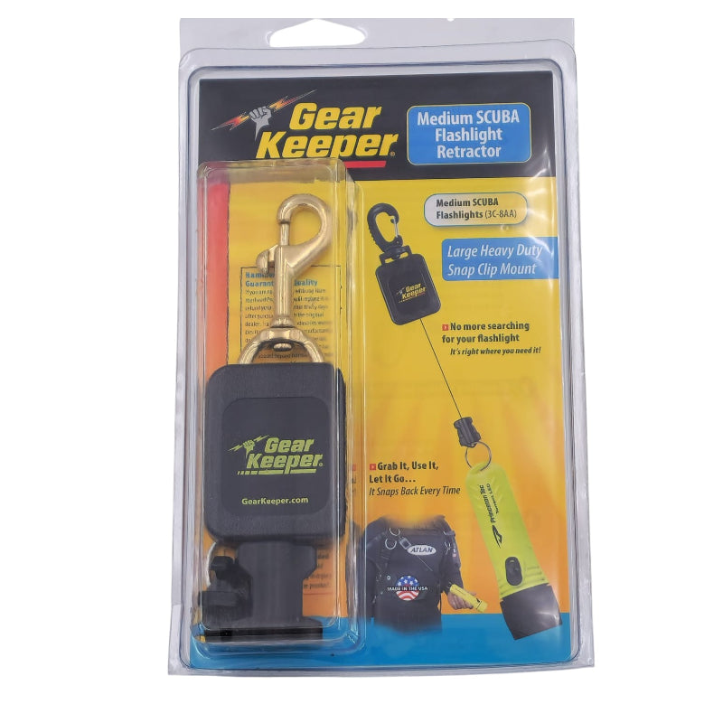 Verpakking met daarin de Gear Keeper RT4-5984 retractor voor duiklampen tot een gewicht van 453gram