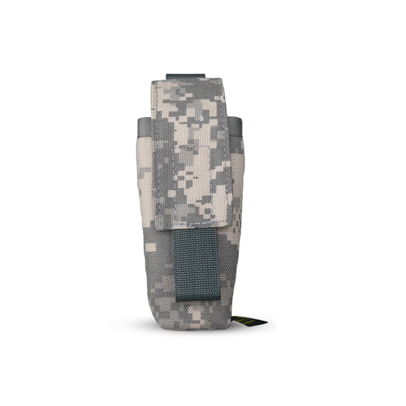 Gear Keeper HR9-0641 middelgrote holster in camouflage kleur met geïntegreerde retractor en een MOLLE-bevestiging voor aan je riem