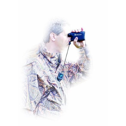 Gear Keeper RT4-5272 retractor waaraan een verrekijker of rangefinder zit bevestigd