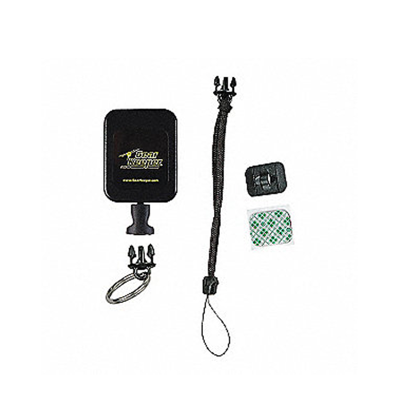 Voorkant Gear Keeper RT4-5352A retractor met meegeleverde AC0-0901 en AC0-0902 quik connect-1 accessoire s en een 1-0105-02 pad eye accessoire